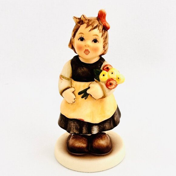 Goebel Hummel "Pretty Posie" #2174/A - First Issue (2004) TMK - Picture 1 of 8